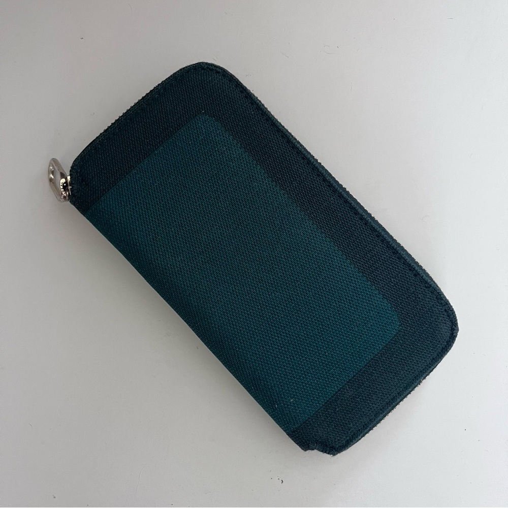 Rothy’s Continental Zip Wallet